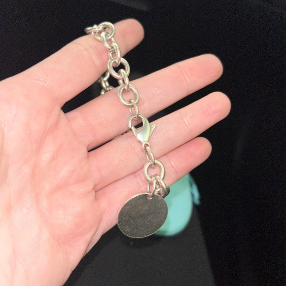 Authentic Tiffany & Co. Silver Chain Bracelet with pouch - Picture 2 of 3